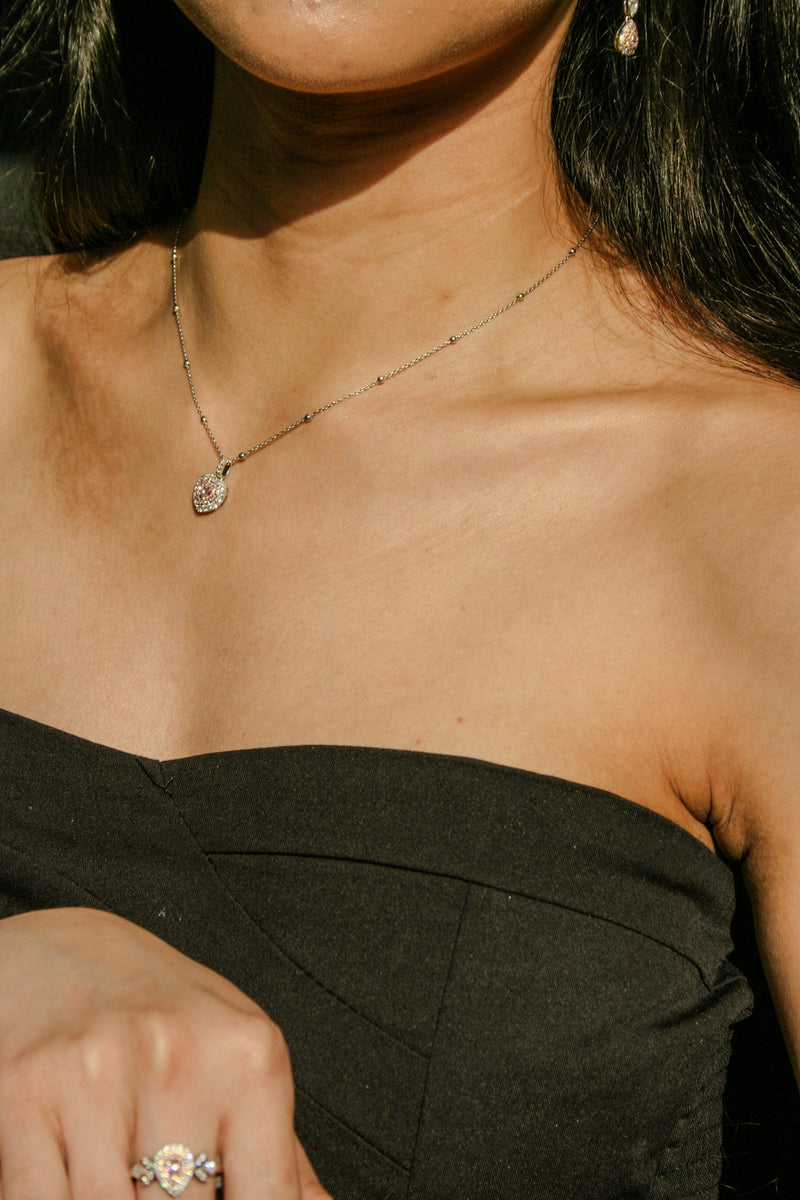 Elegant jewelry showcase