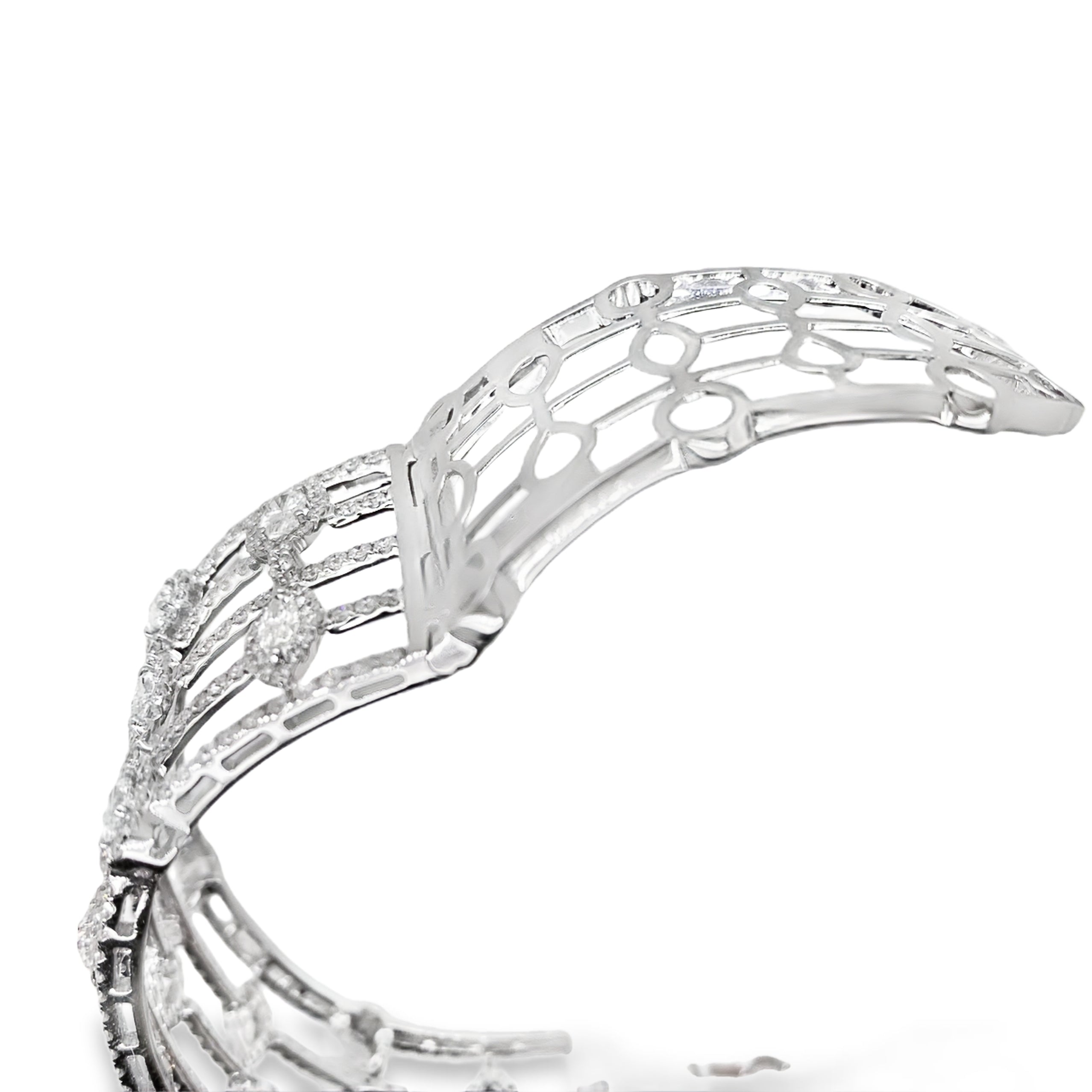 riple-Line Fancy Shape Diamond Statement Bangle