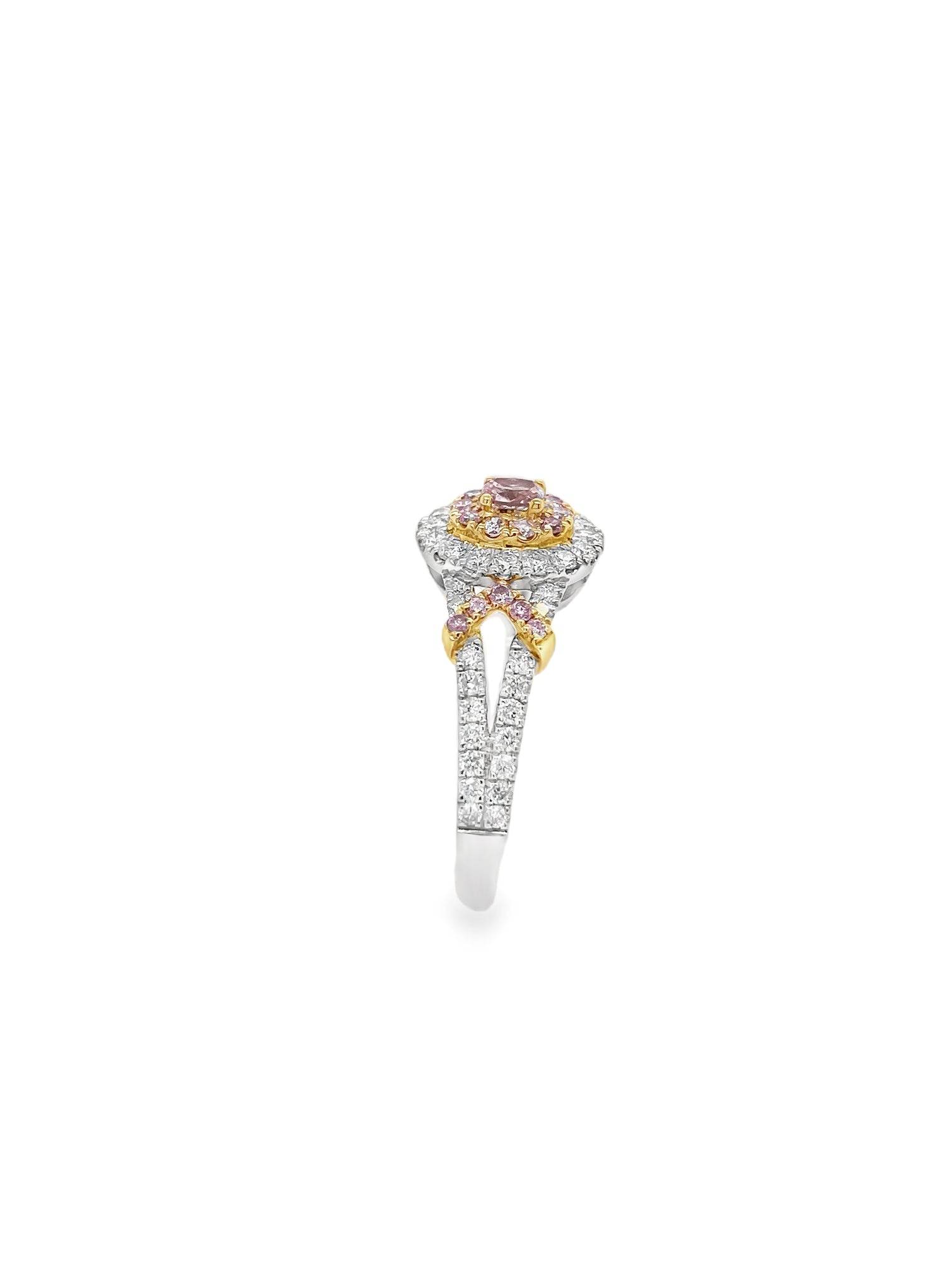 0.132ct Oval Fancy Light Purplish Pink Diamond Halo Ring - Candid Japan